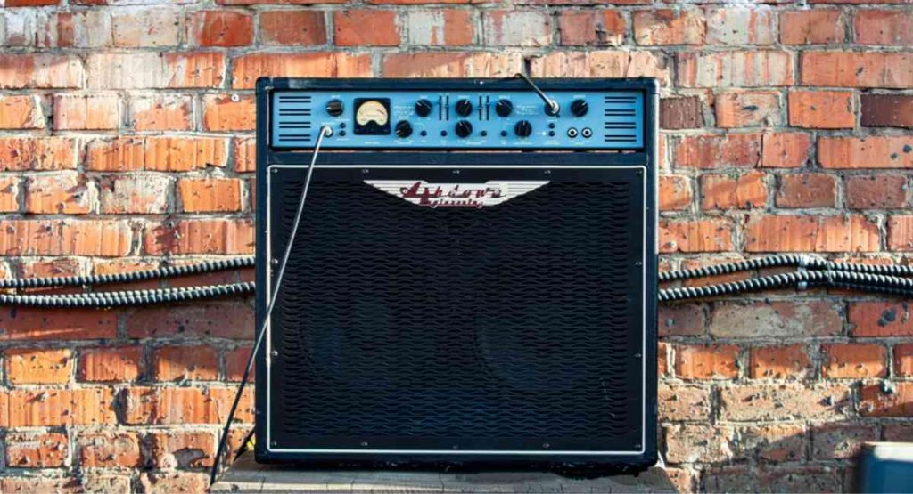 Bass Amp vs Guitar Amp Let’s Unveil the Differences Amplifier Zone