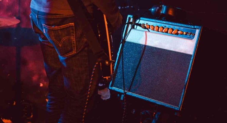 bass amp vs guitar amp