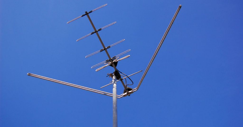 A Guide on How to Make a TV Antenna Amplifier in 3 Easy Steps