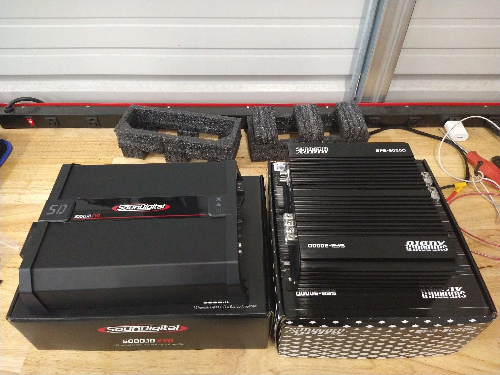 Compact car amplifier chassis size comparison